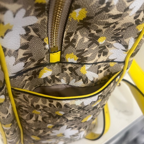 Michael Kors Floral Yellow Backpack with MK logo - Picture 10 of 17